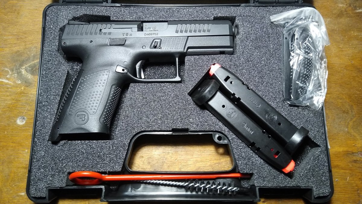 CZ P-10C 9x19
