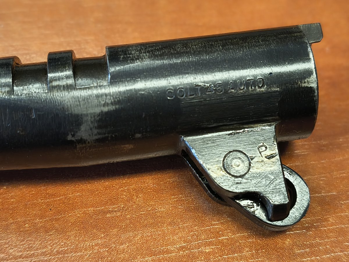 Colt 1911A1 kal. 45 Colt, Hartford 1944r z kaburą i pasem