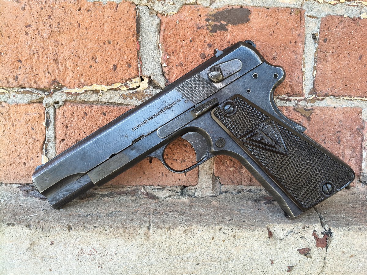 ViS 35 FB Radom P.35(p) kal. 9x19mm 1944r - KOMIS