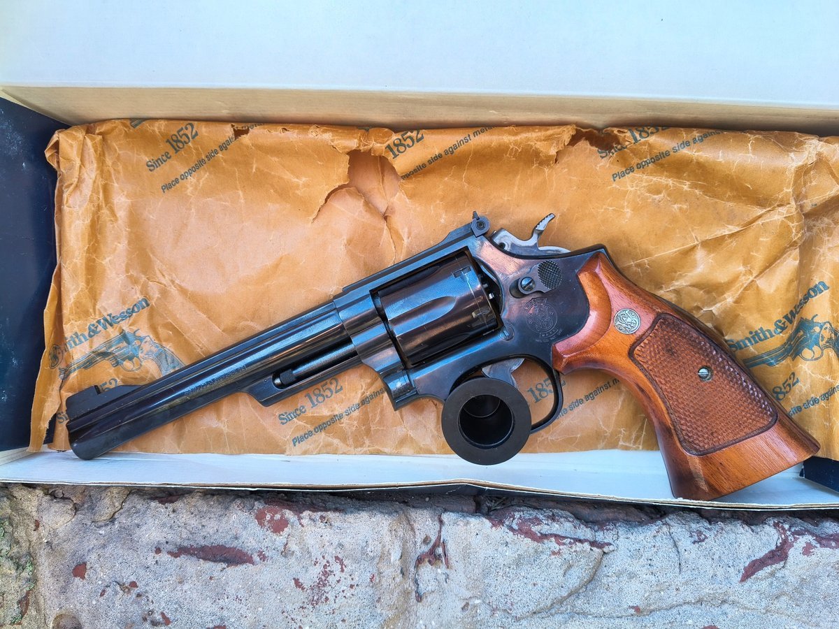 S&W Mod. 19-6 kal. 357 Magnum z pudełkiem