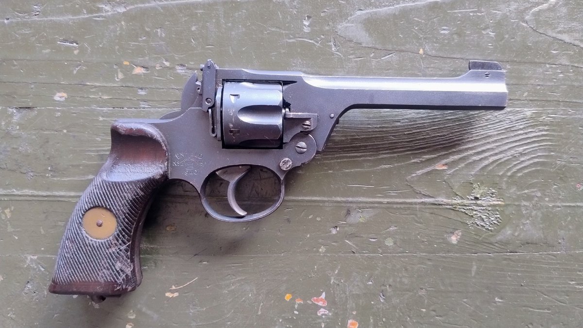 Enfield No2 Mark 1 kal. 38 S&W 1940r -KOMIS